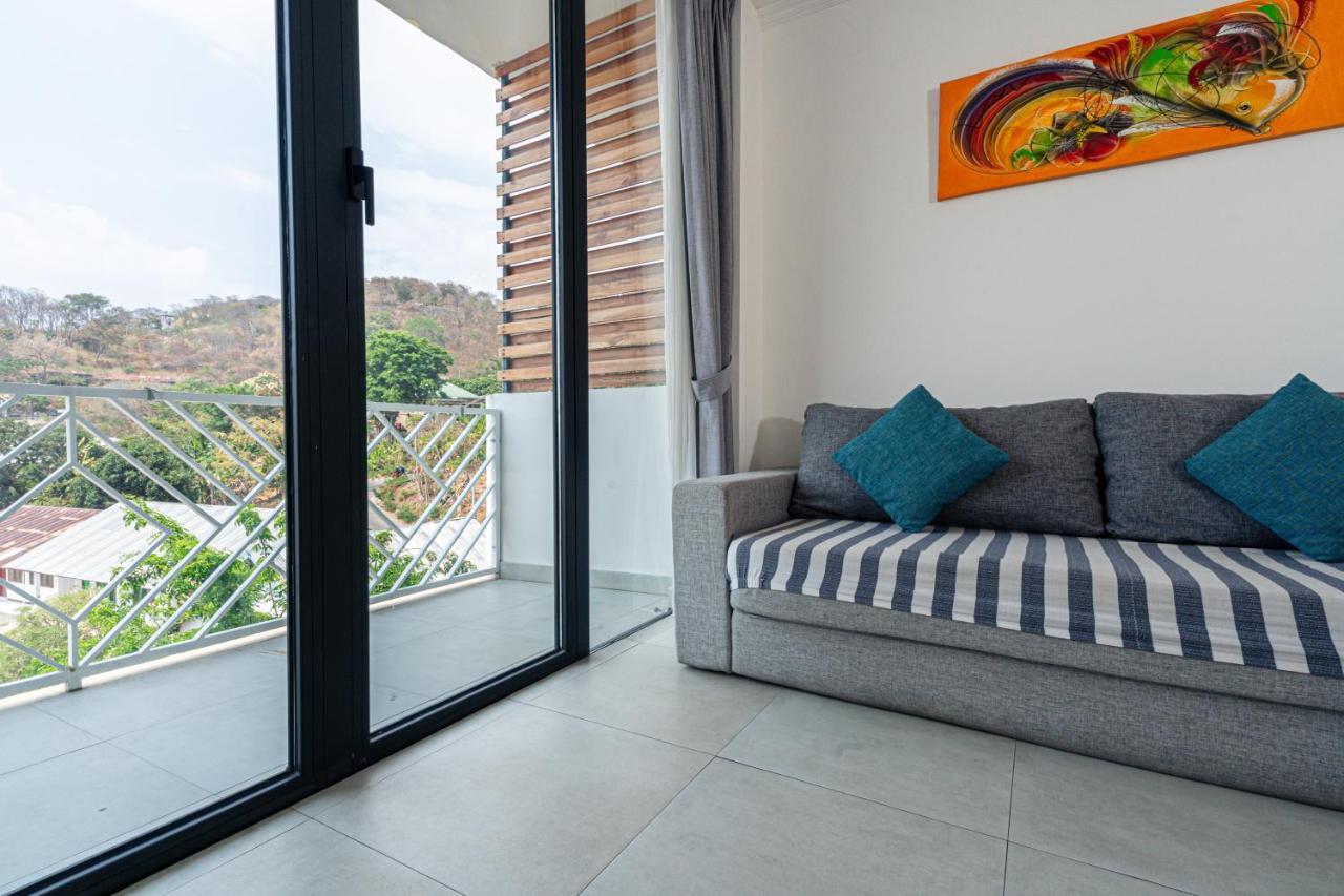 Komodo Suites Downtown Managed By Cpm Bali Labuan Bajo Exterior photo